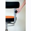 Siège "santé" assise haute, revêtement simili cuir ou tissu bicolore – Image 13